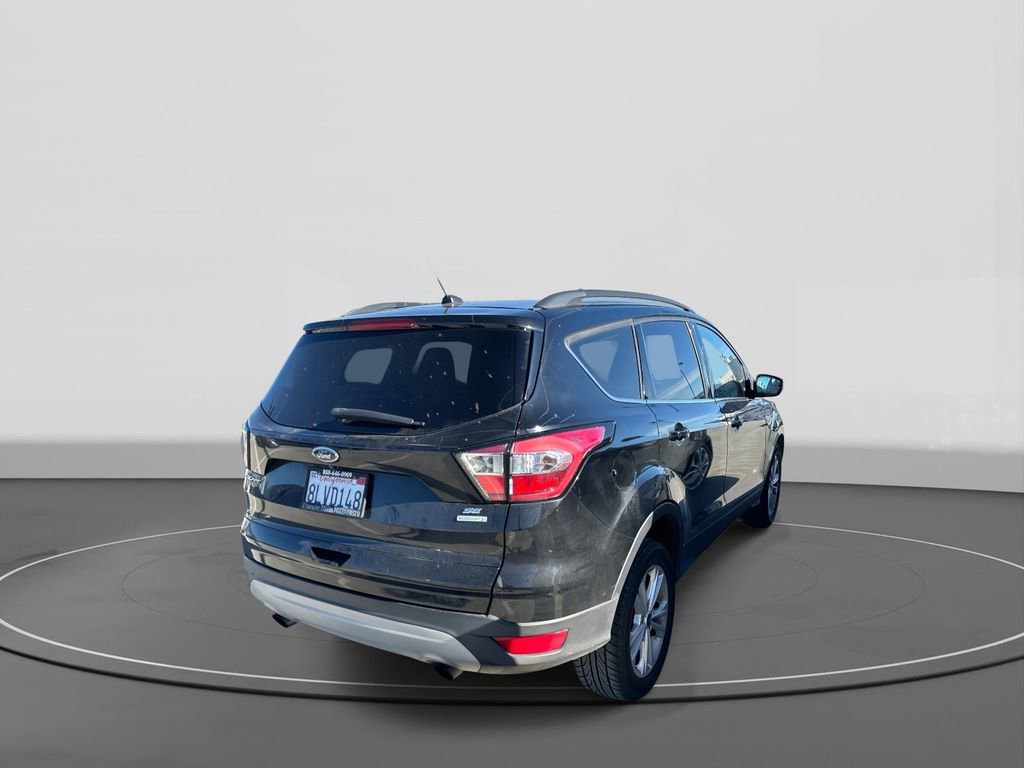 Certified 2018 Ford Escape SE image 7