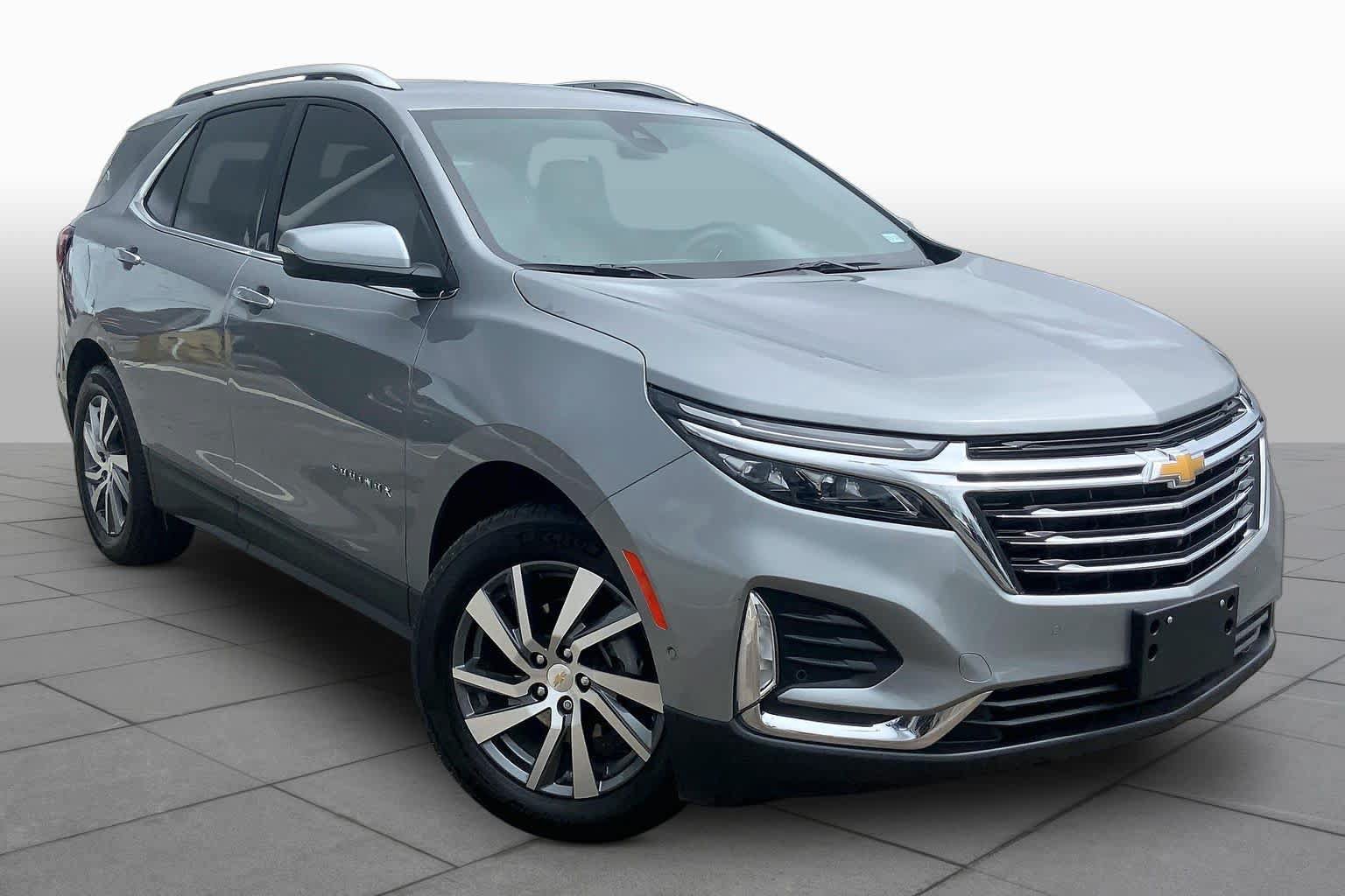 Used 2024 Chevrolet Equinox Premier FWD image 3
