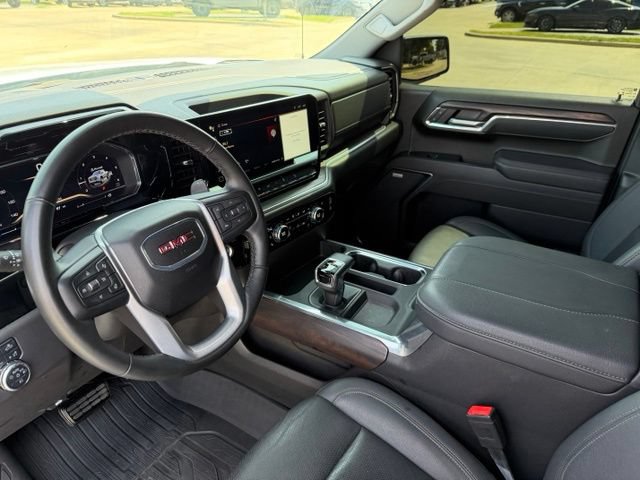 Used 2025 GMC Sierra 1500 SLT AWD/4WD image 11