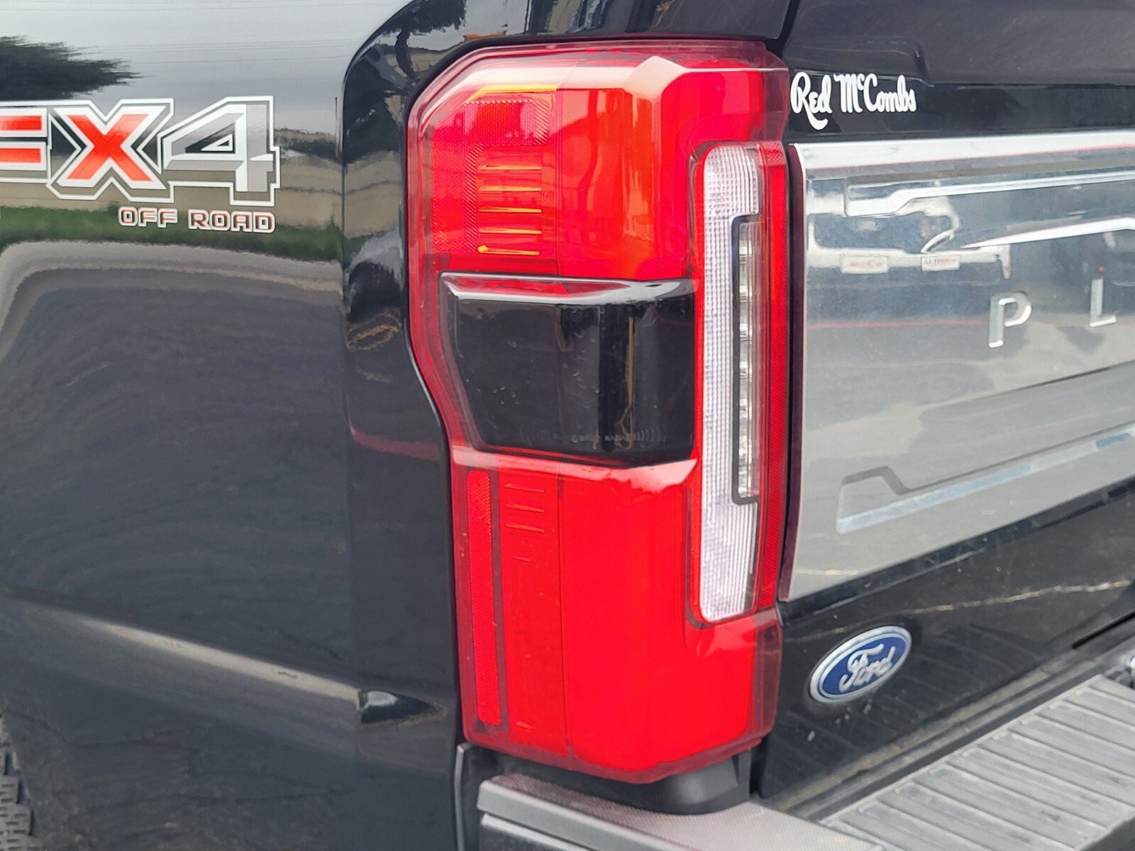 Certified 2024 Ford F250 Platinum AWD/4WD image 10