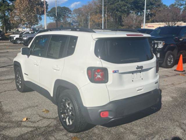 Used 2018 Jeep Renegade Latitude w/ Popular Equipment Group image 7