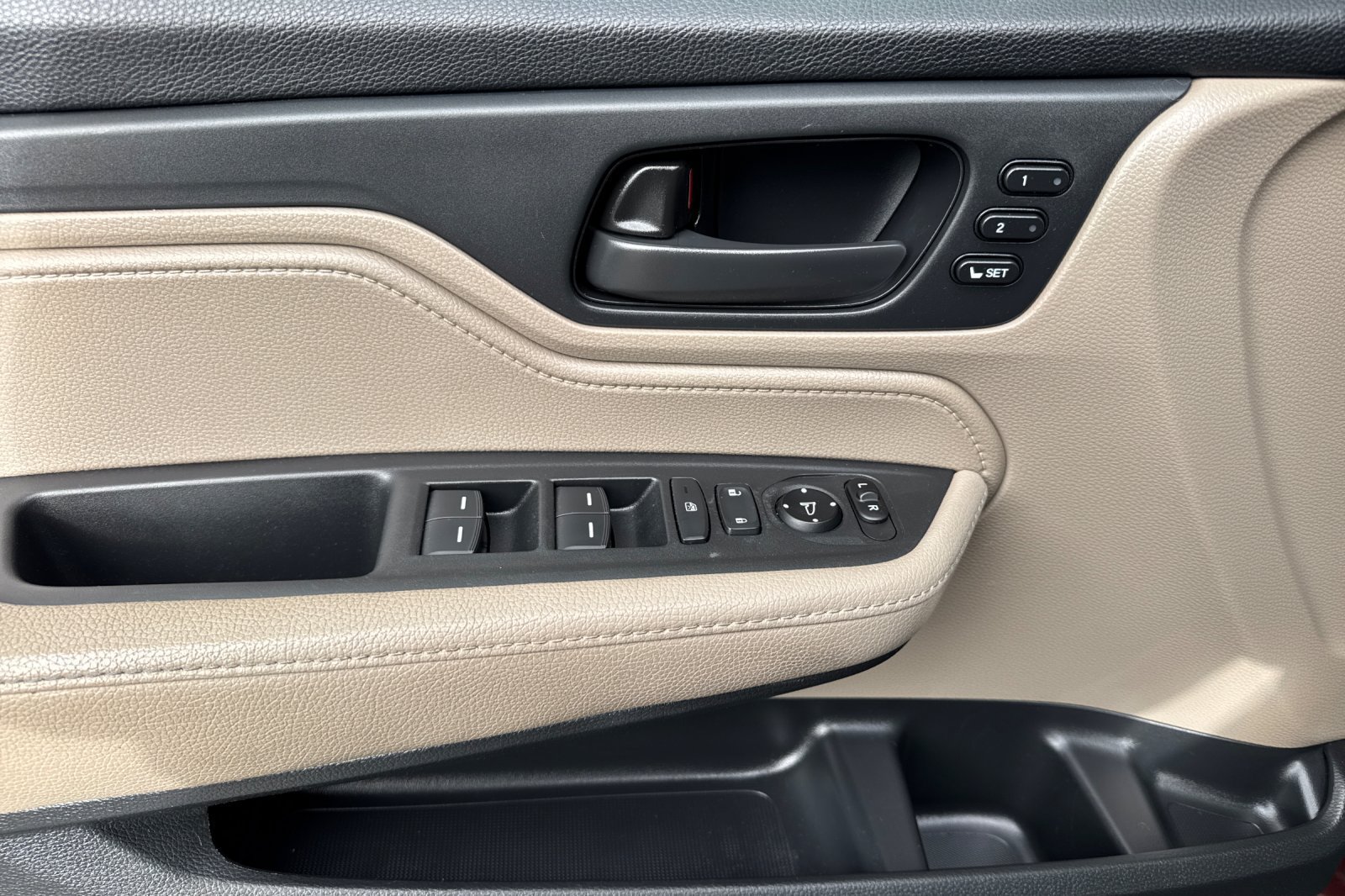 Used 2018 Honda Odyssey EX-L image 12