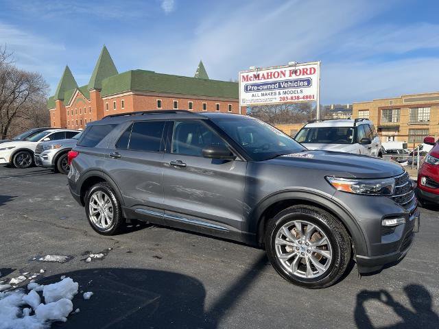 Certified 2022 Ford Explorer XLT w/ Equipment Group 202A image 6