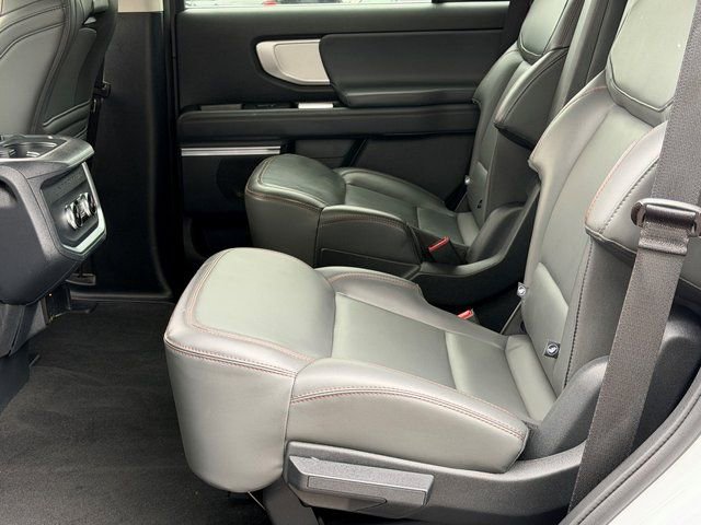 Certified 2025 Ford Expedition Active AWD/4WD image 27
