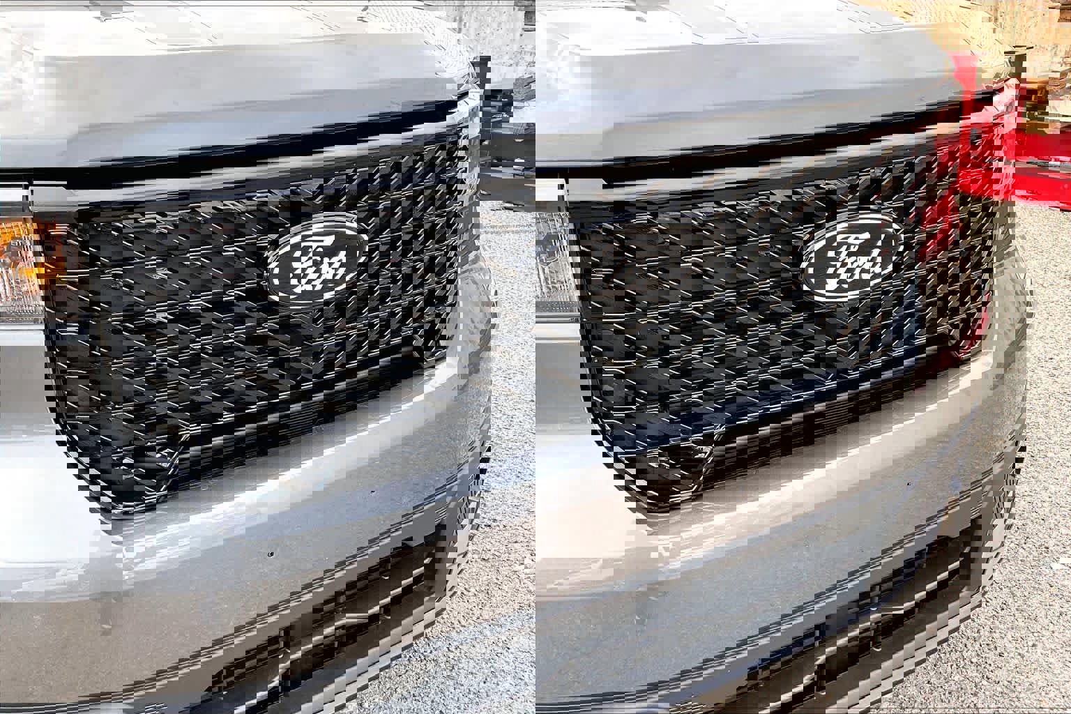 Certified 2025 Ford Maverick XLT w/ XLT Luxury Package image 31