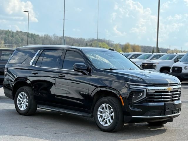 Used 2025 Chevrolet Tahoe LT AWD/4WD image 40