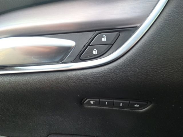 Used 2017 Cadillac XT5 Luxury w/ Driver Awareness Package image 26