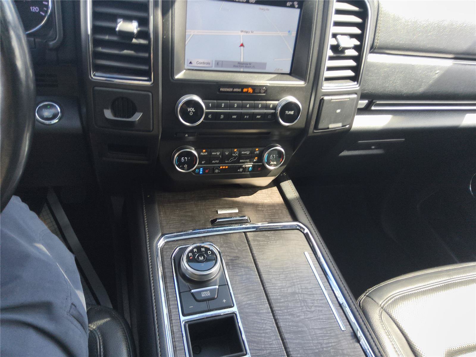 Certified 2018 Ford Expedition Limited w/ Equipment Group 302A RWD image 35