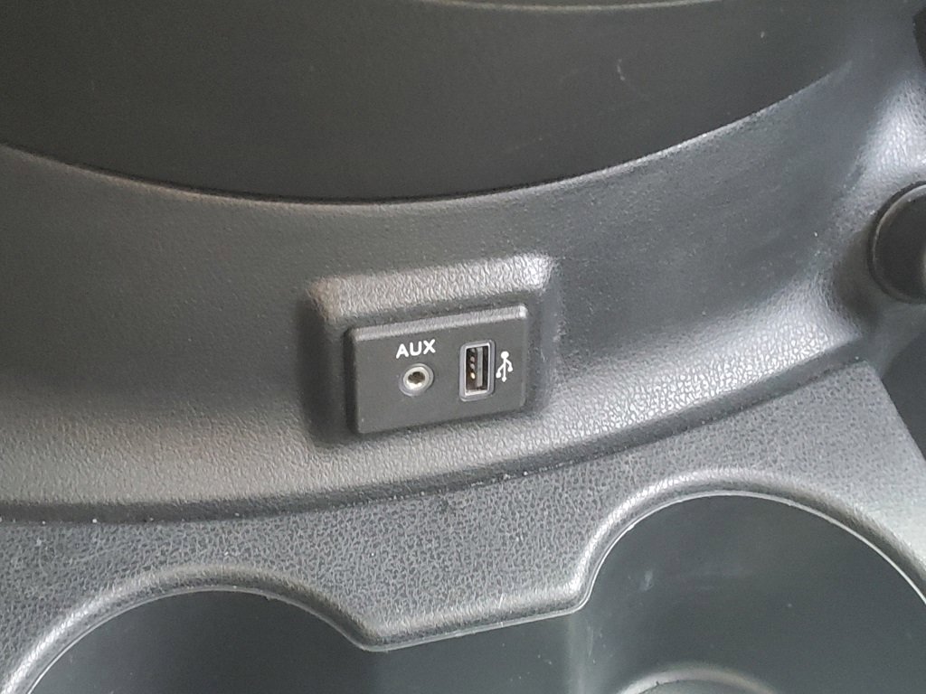 Used 2018 Nissan Versa SV w/ SV Special Edition Package image 25