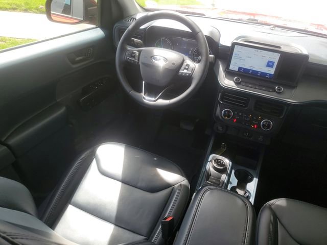 Certified 2024 Ford Maverick Lariat w/ Black Appearance Package FWD image 28