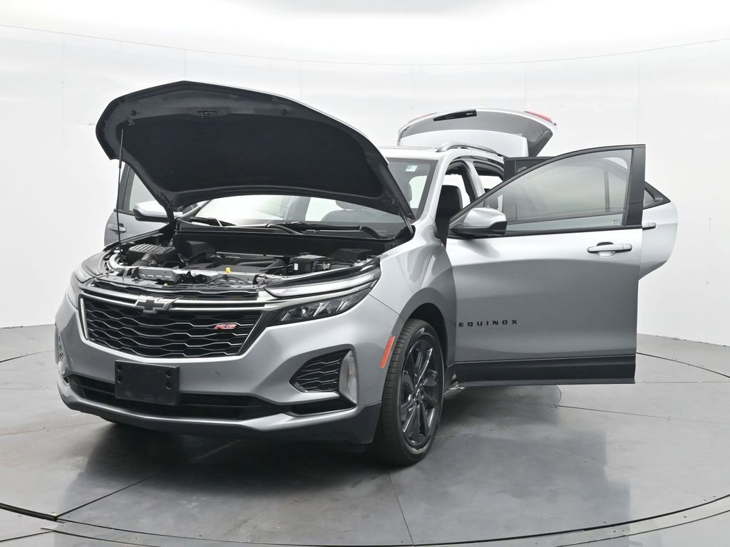 Used 2023 Chevrolet Equinox RS w/ LPO, Hit The Road Package FWD image 23