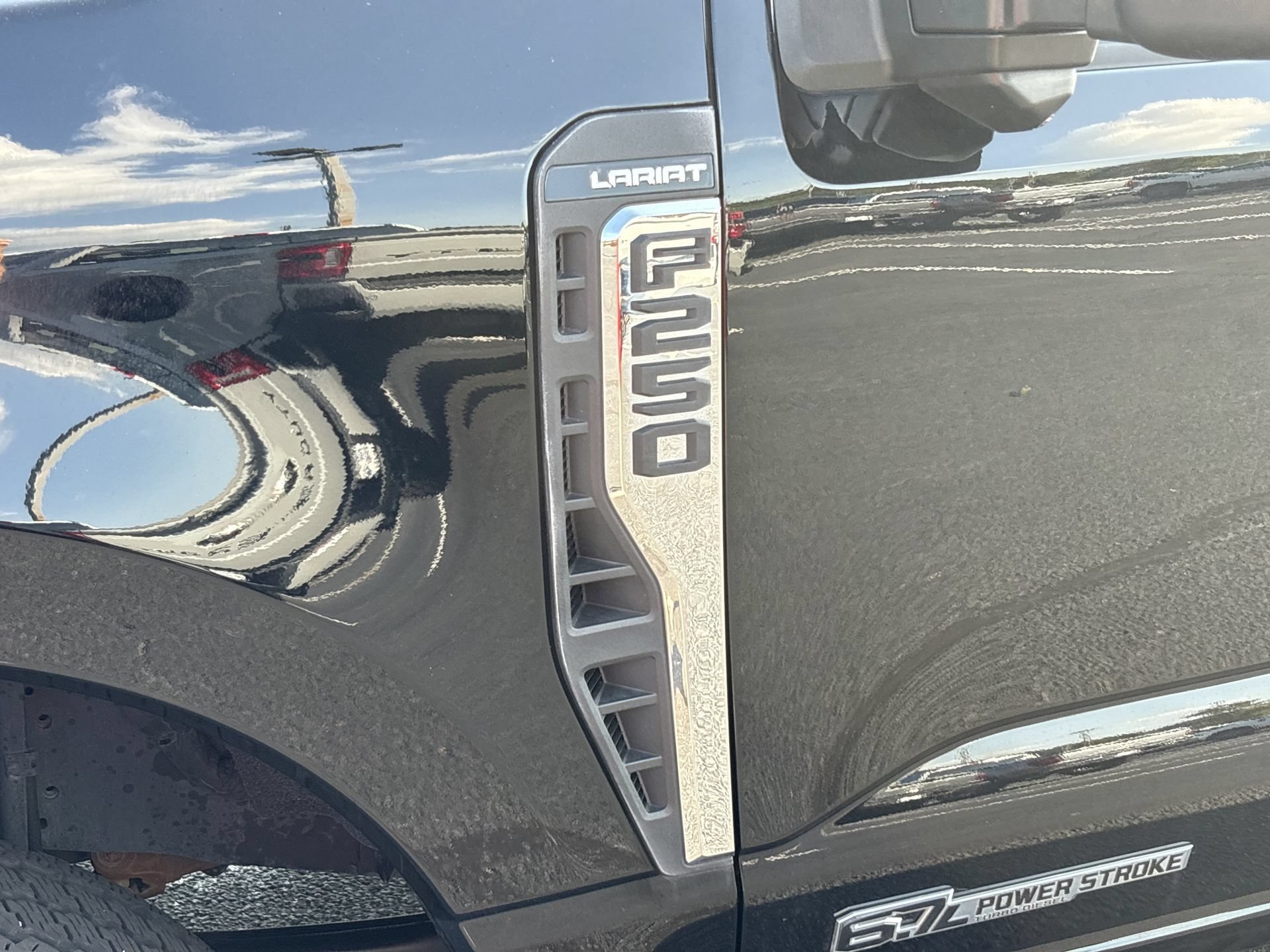 Certified 2024 Ford F250 Lariat AWD/4WD image 28