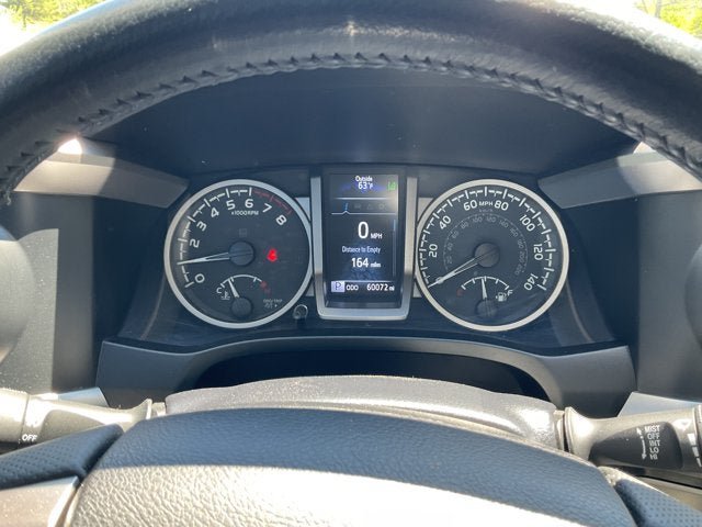 Used 2022 Toyota Tacoma SR5 AWD/4WD image 17
