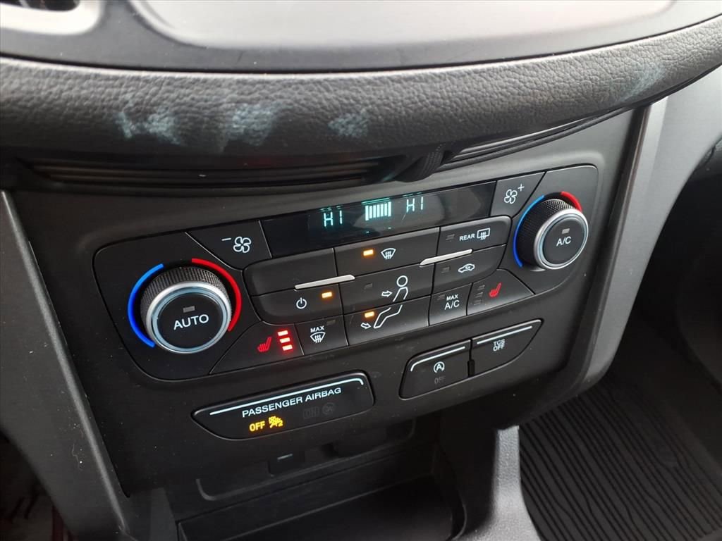 Certified 2019 Ford Escape SE image 12