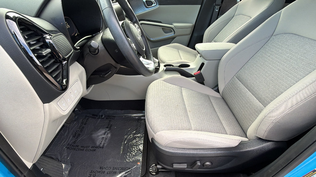 Used 2024 Kia Soul EX FWD image 23