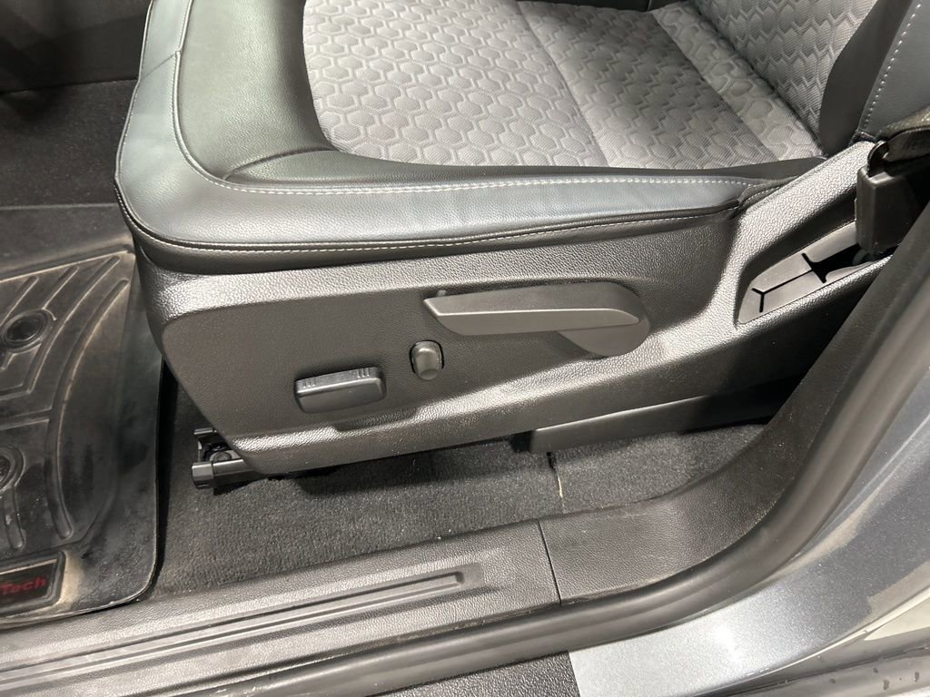 Used 2022 Chevrolet Colorado Z71 image 12