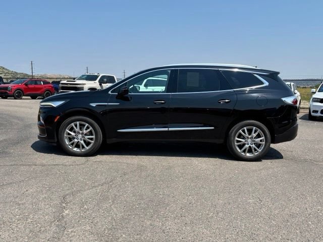Used 2022 Buick Enclave Premium w/ Experience Buick Package AWD/4WD image 2