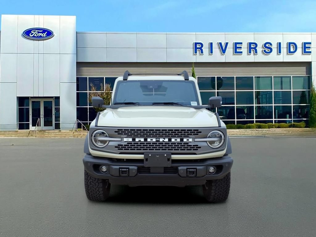 Certified 2025 Ford Bronco Badlands AWD/4WD image 2