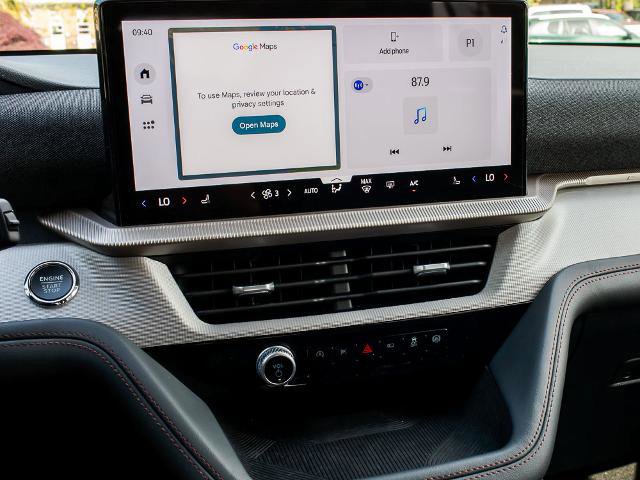 Certified 2025 Ford Explorer Active AWD/4WD image 21