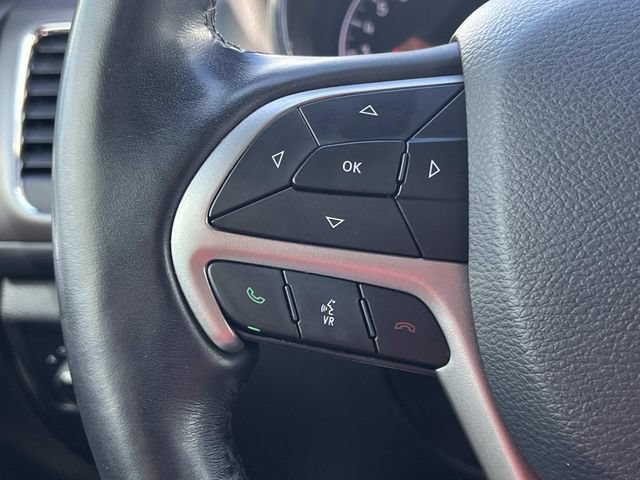Used 2020 Jeep Grand Cherokee Altitude AWD/4WD image 28