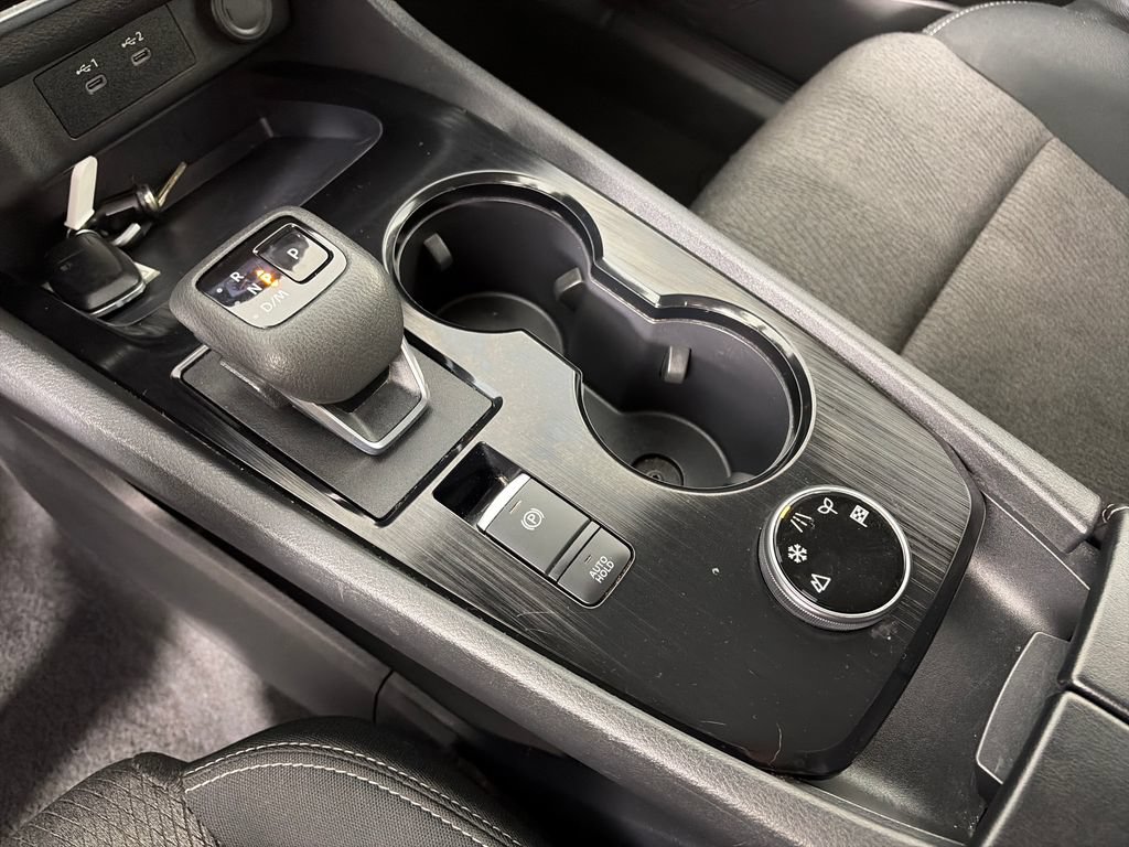 Used 2024 Nissan Rogue SV AWD/4WD image 23