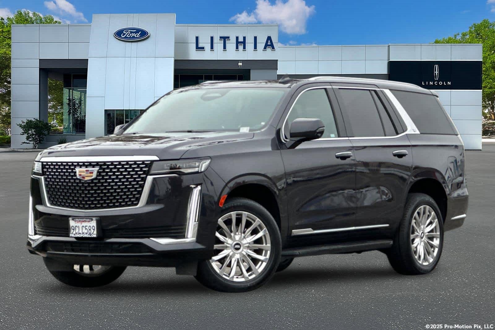 Used 2022 Cadillac Escalade Premium Luxury image 1