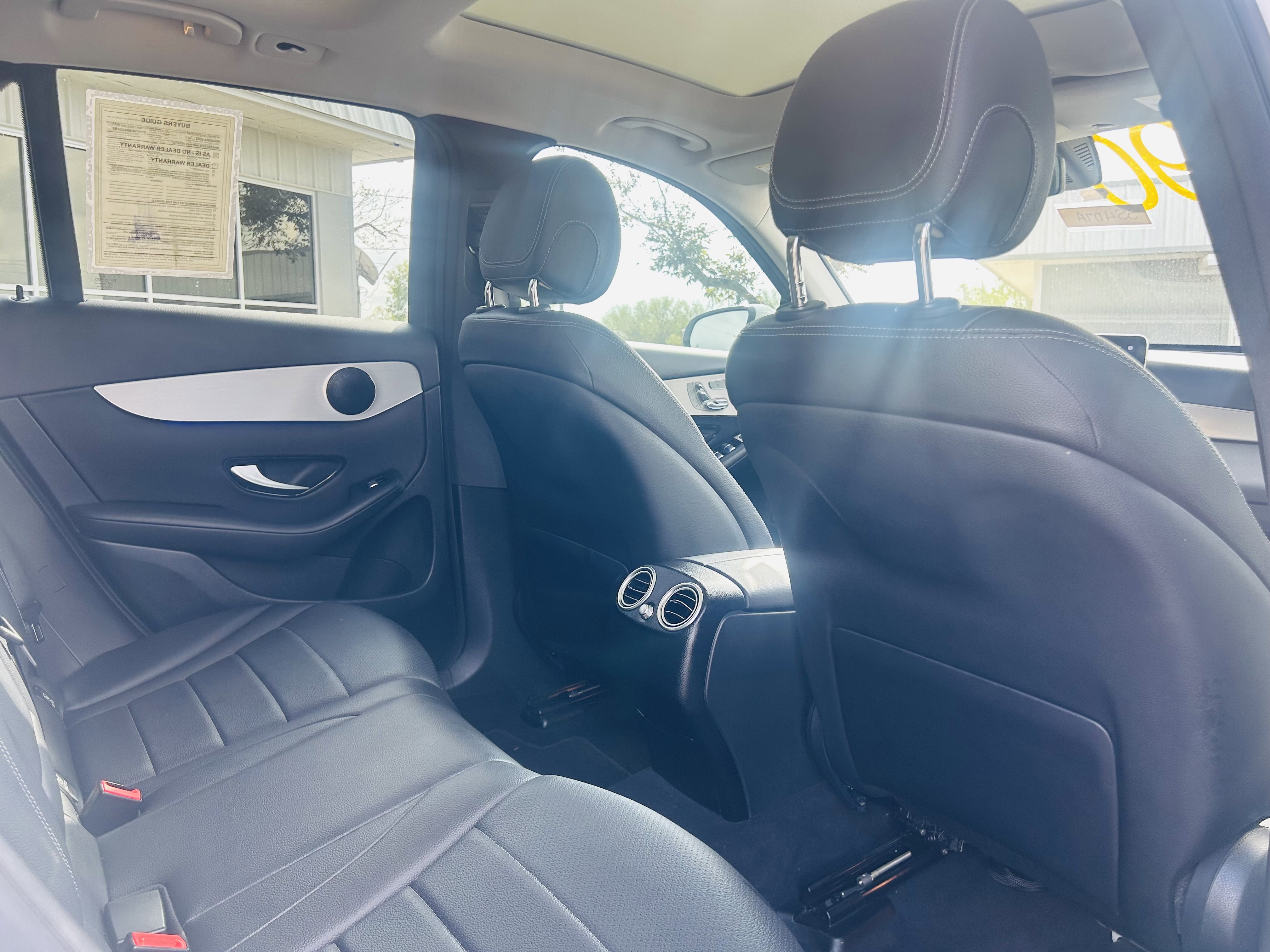 Used 2021 Mercedes-Benz GLC 300 image 13