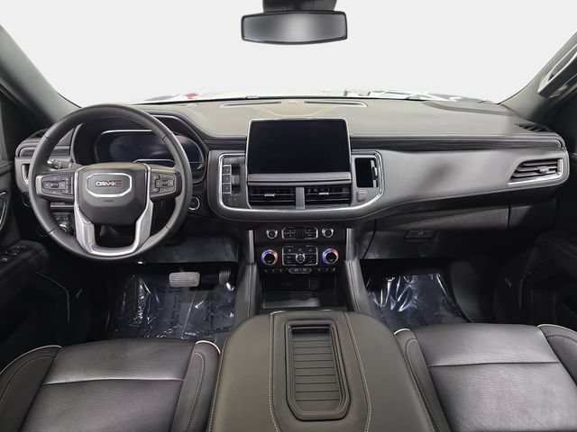 Used 2024 GMC Yukon XL SLT w/ SLT Luxury Package AWD/4WD image 10