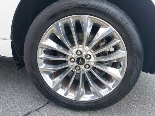 Certified 2024 Ford Edge Titanium w/ Titanium Elite Package AWD/4WD image 32
