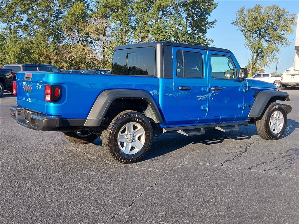 Used 2023 Jeep Gladiator Sport AWD/4WD image 4