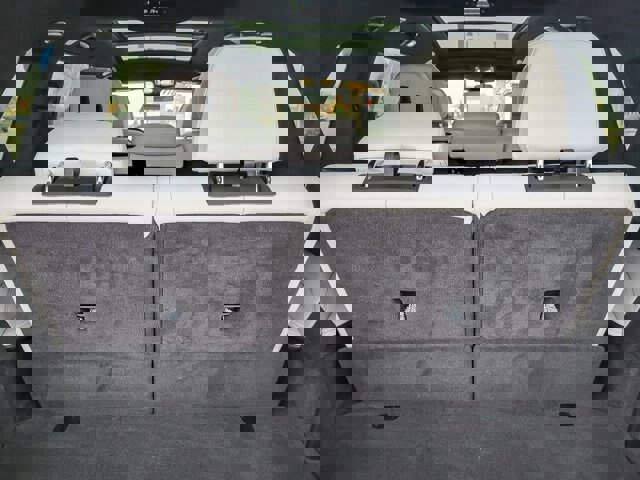 Used 2023 BMW X7 xDrive40i w/ Executive Package image 28