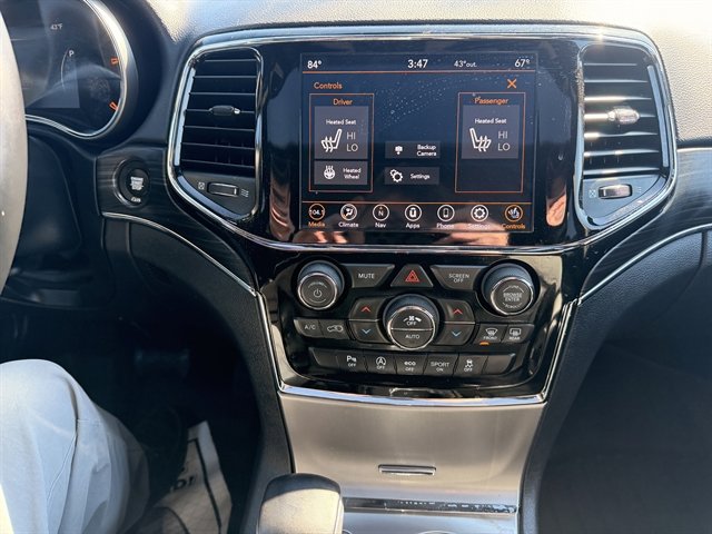 Used 2020 Jeep Grand Cherokee Limited AWD/4WD image 20