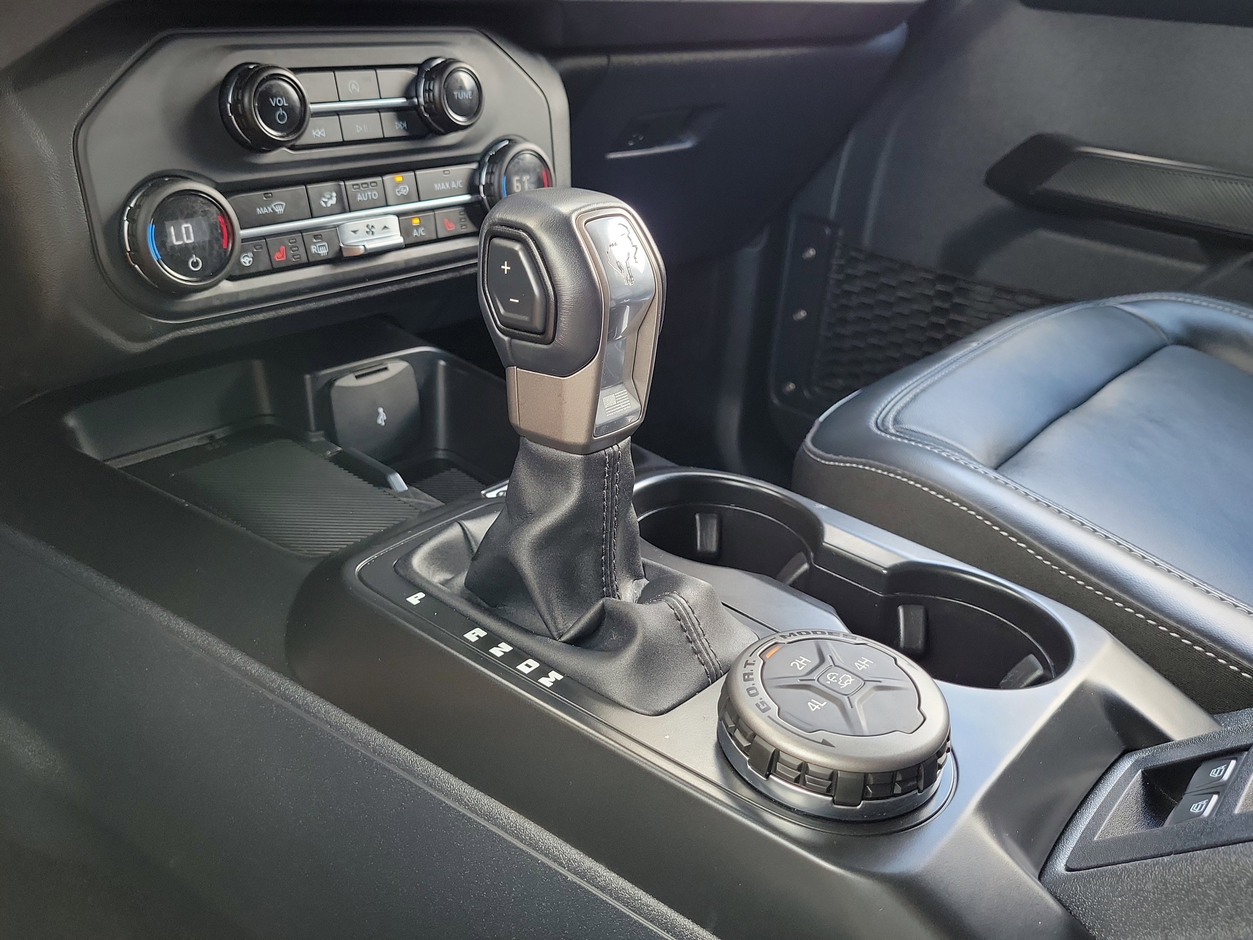 Certified 2025 Ford Bronco Outer Banks AWD/4WD image 26