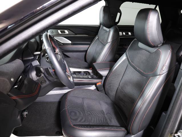 Certified 2025 Ford Explorer ST image 8