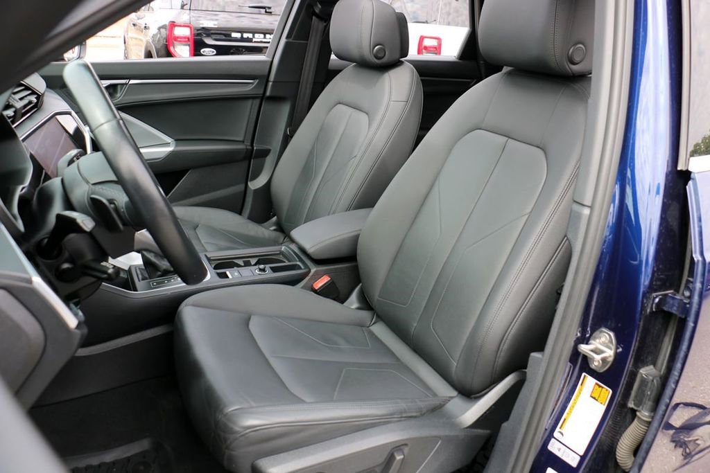 Used 2021 Audi Q3 2.0T Premium w/ Convenience Package AWD/4WD image 18