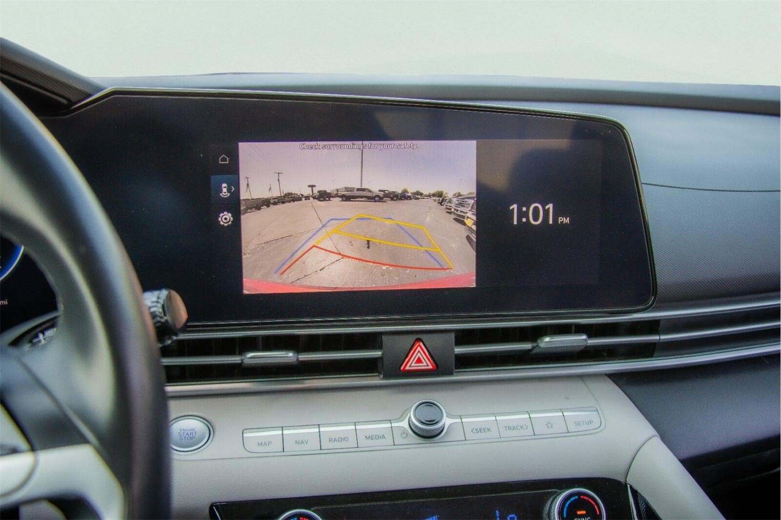 Used 2025 Hyundai Elantra Limited FWD image 14