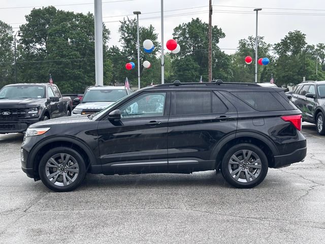 Certified 2023 Ford Explorer XLT w/ Equipment Group 202A AWD/4WD image 4