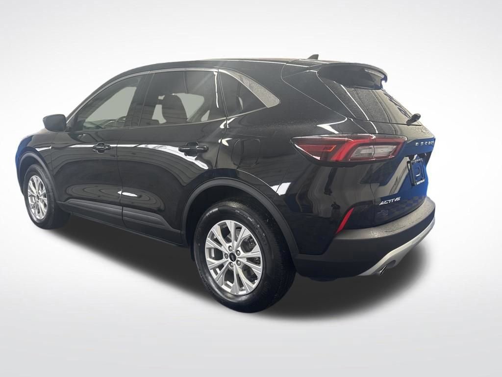 Certified 2023 Ford Escape Active image 3