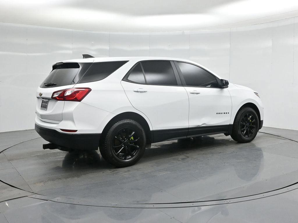 Used 2021 Chevrolet Equinox LS w/ LS Convenience Package image 11