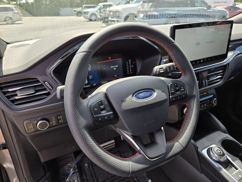Certified 2024 Ford Escape ST-Line w/ Tech Pack #1 FWD image 11
