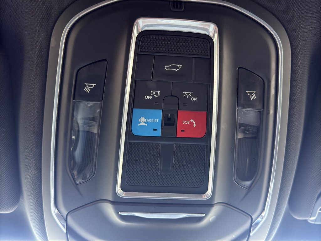 Used 2024 Jeep Wagoneer L Series II w/ Flexible Seating Group image 27