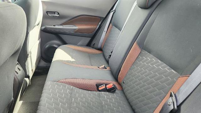 Used 2024 Nissan Kicks SR image 25