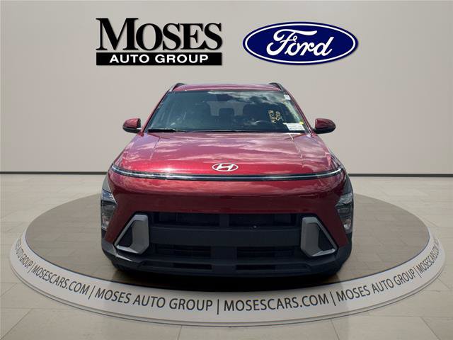 Used 2025 Hyundai Kona SEL AWD/4WD image 2