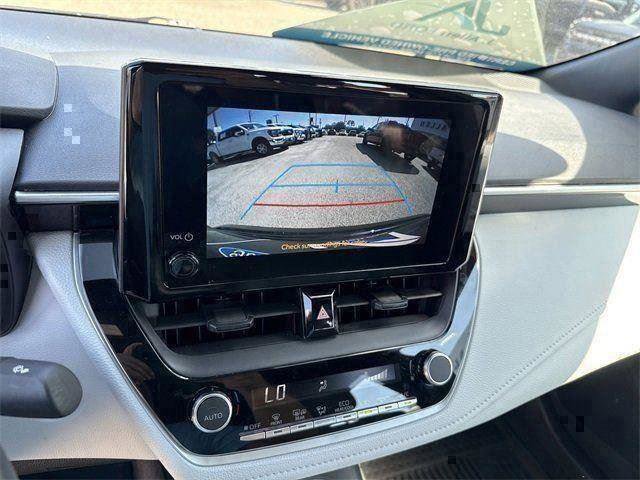 Used 2024 Toyota Corolla SE image 8