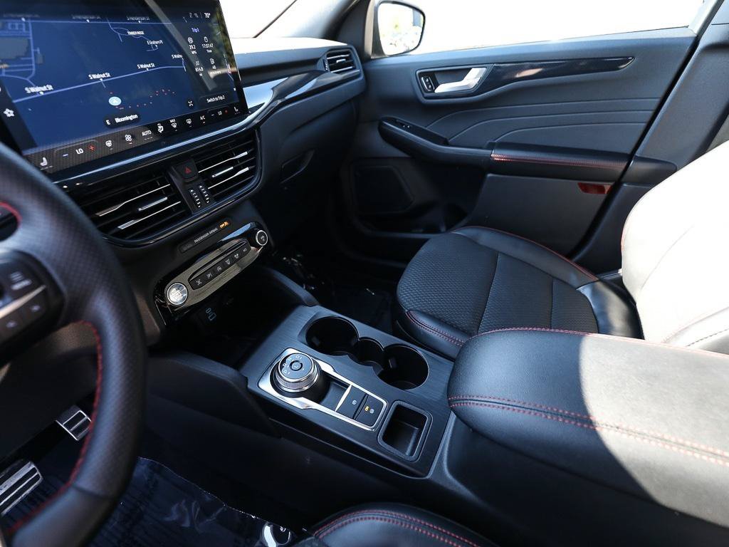 Certified 2023 Ford Escape ST-Line Elite AWD/4WD image 21