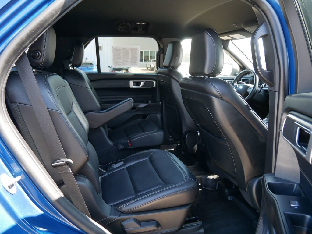 Certified 2020 Ford Explorer XLT w/ Equipment Group 202A image 12