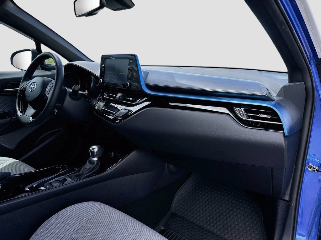 Used 2019 Toyota C-HR XLE FWD image 28
