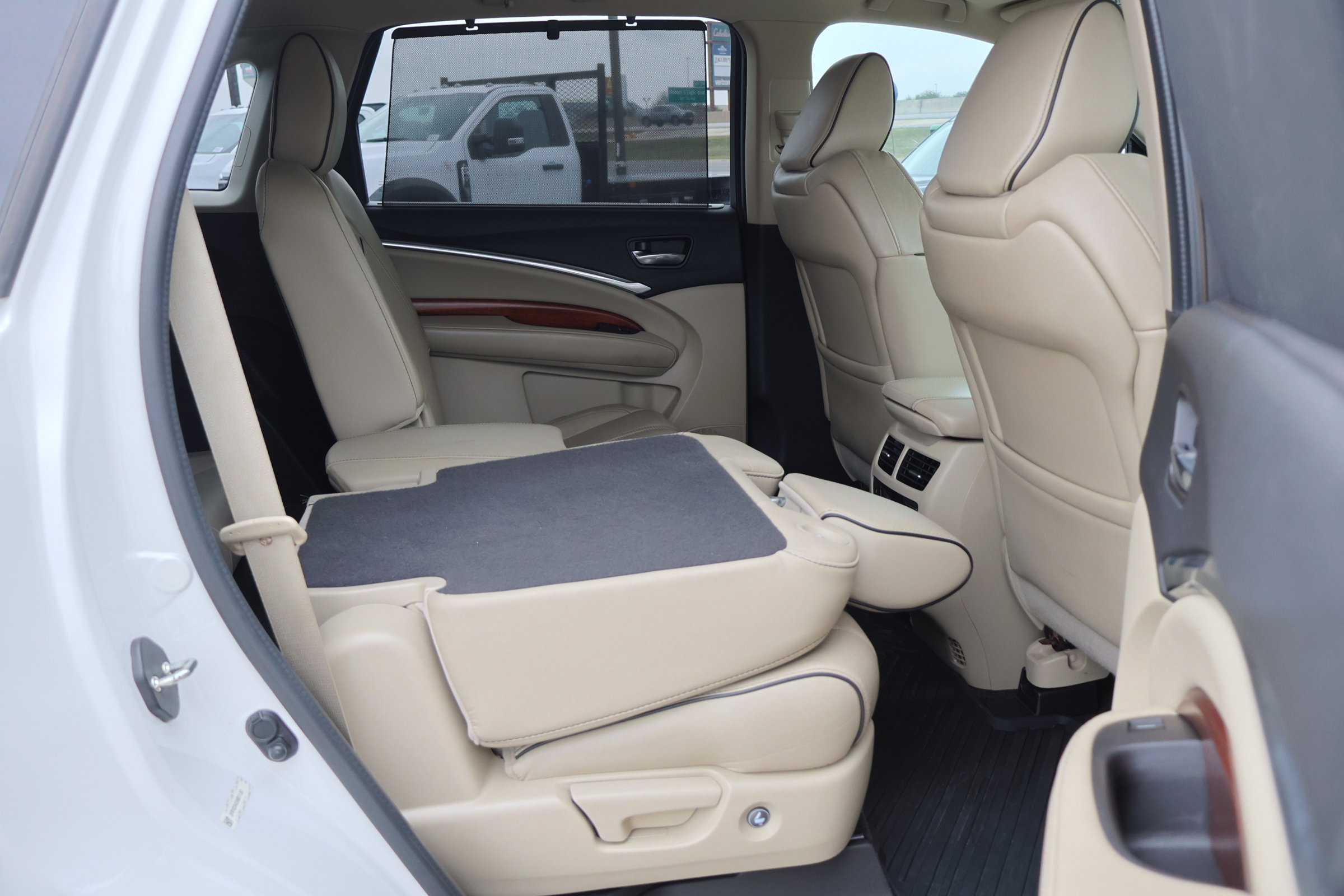 Used 2017 Acura MDX FWD w/ Advance Package image 40