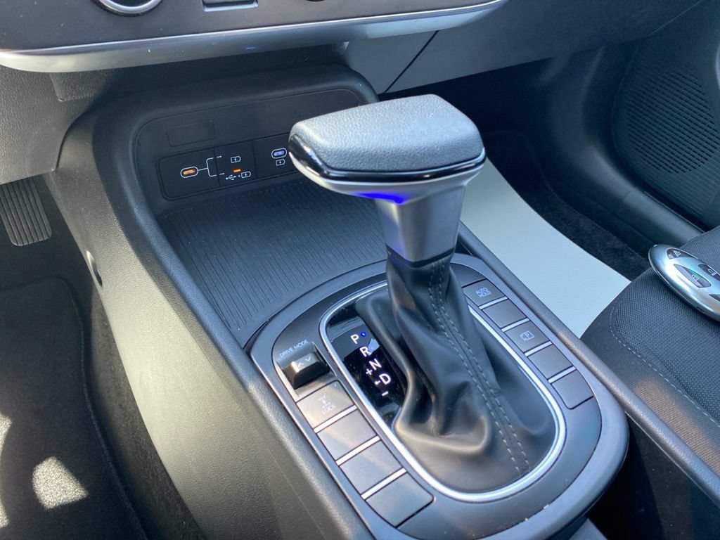 Used 2024 Hyundai Kona SE AWD/4WD image 34