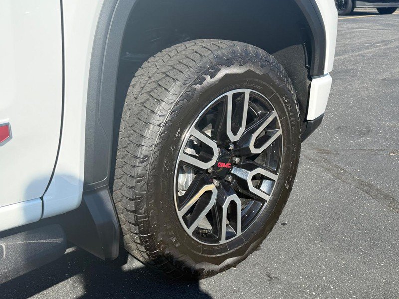Used 2026 GMC Sierra 1500 AT4 w/ AT4 Premium Package AWD/4WD image 9